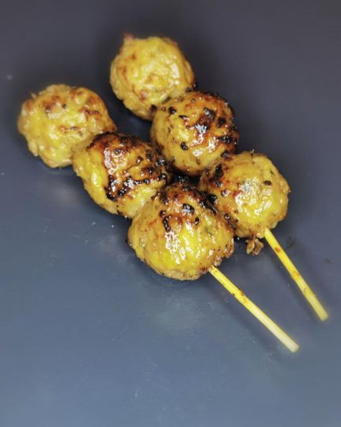 B02. TSUKUNE (boulettes de poulet)