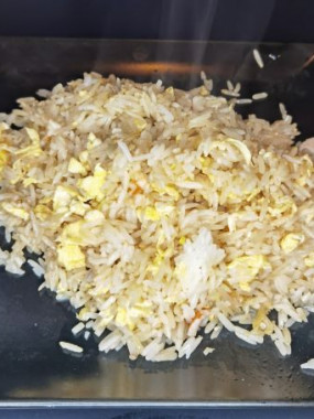 E06. GO HAN NAGOYA (riz fruits de mer)